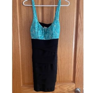 Women’s Black & Blue Dress (Size Large)